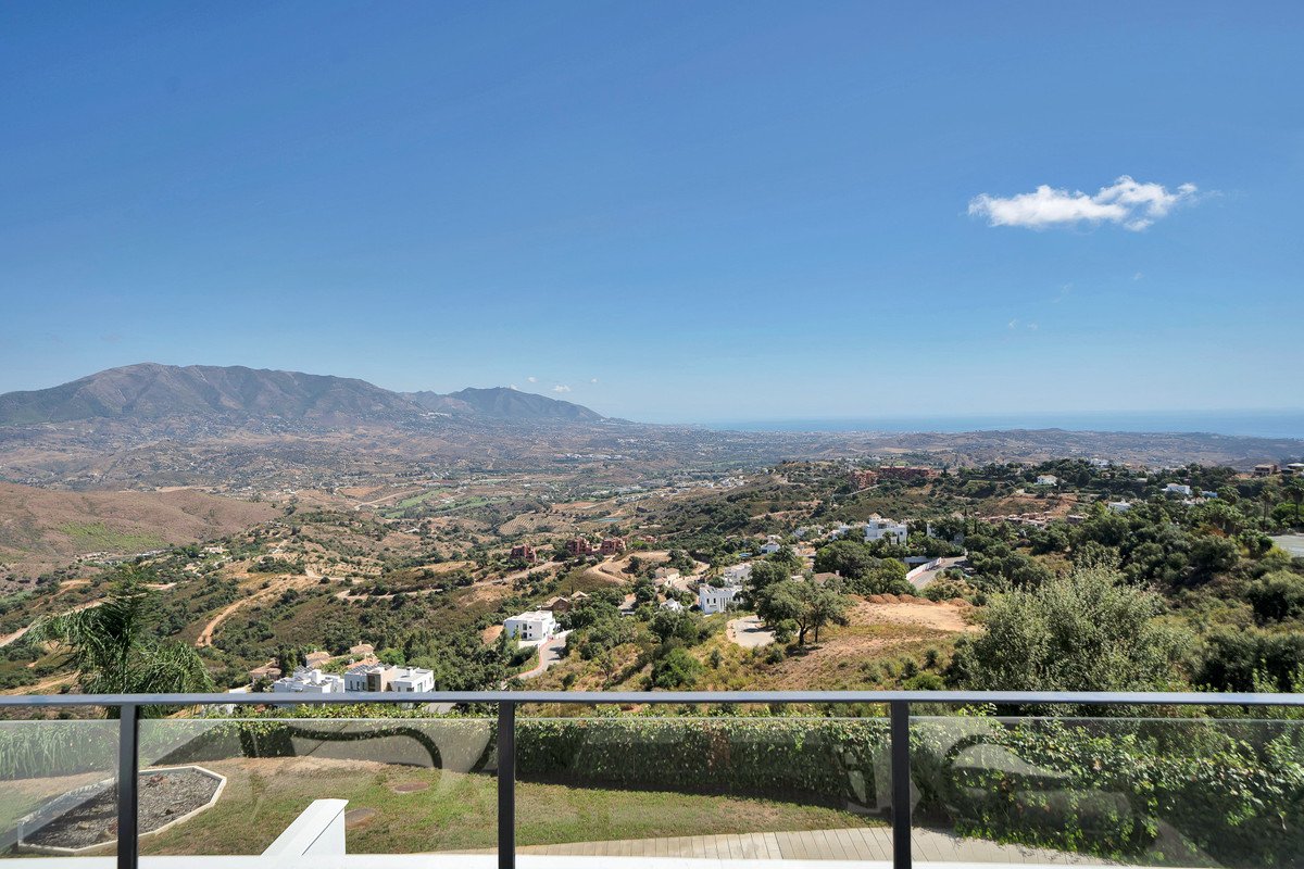 3 Bed Semi-Detached House in La Mairena