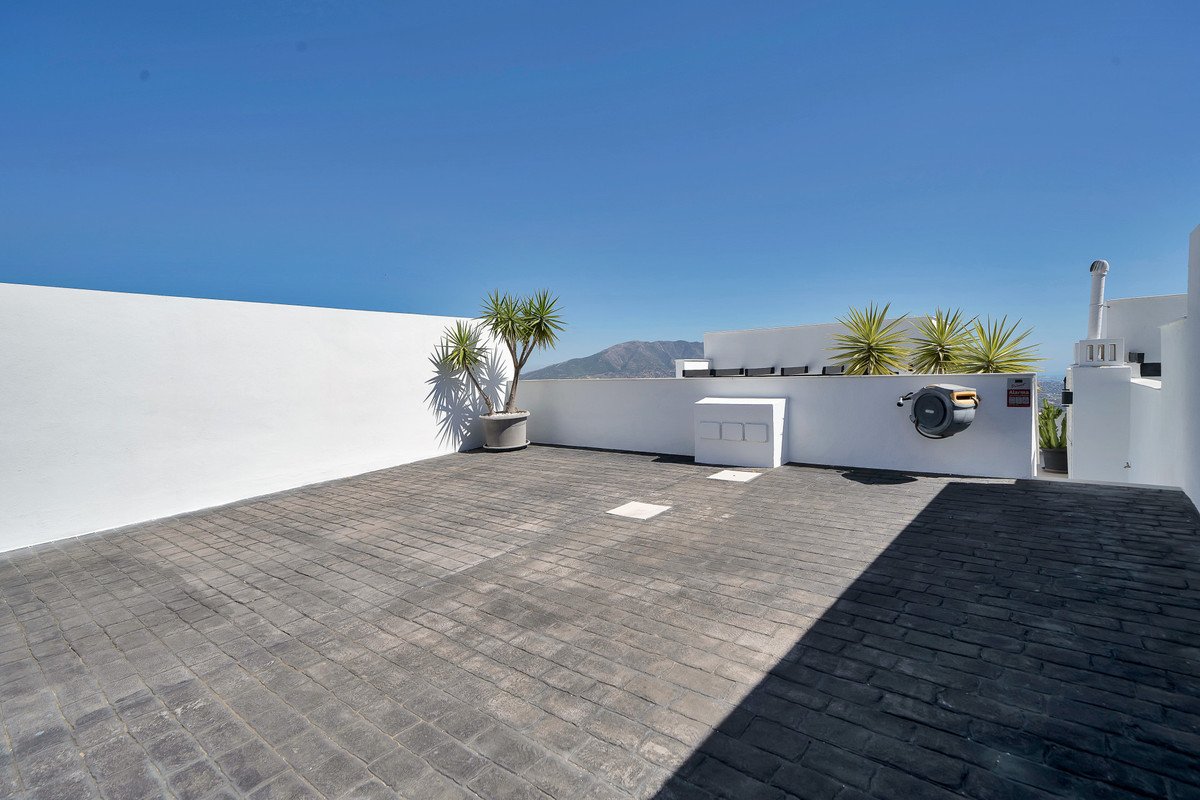 3 Bed Semi-Detached House in La Mairena