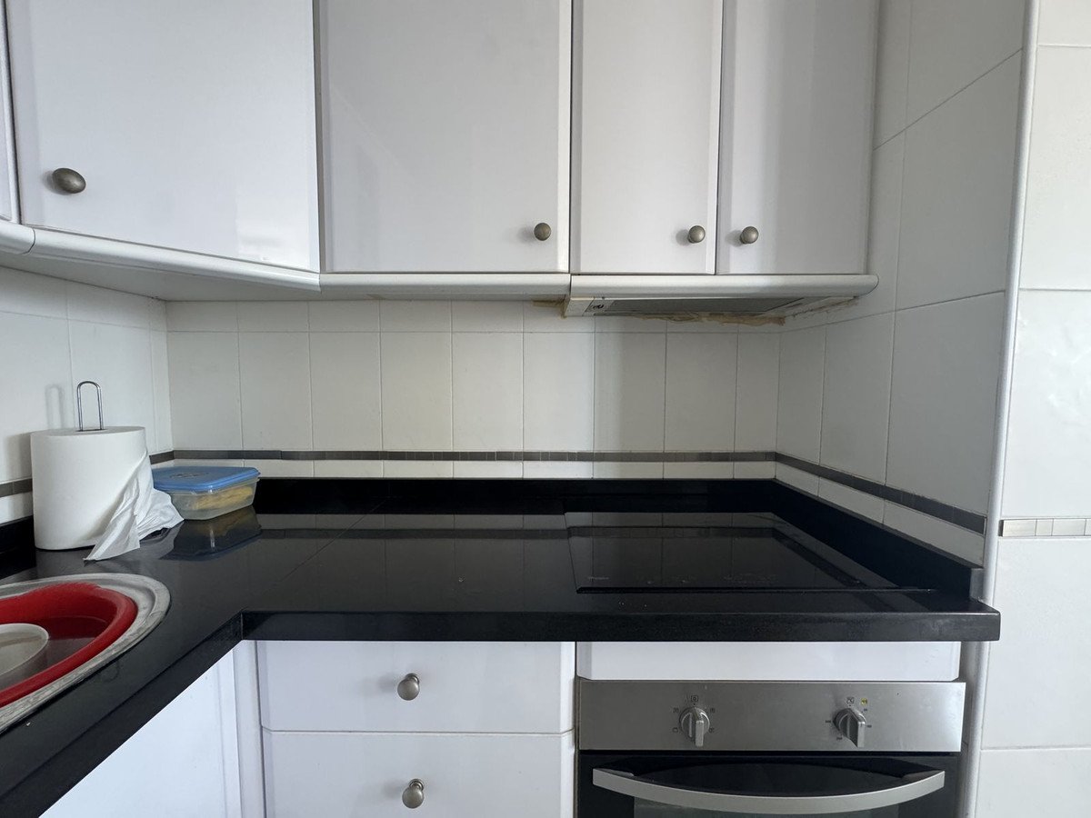 2 Bed Middle Floor Apartment in Puerto de Cabopino