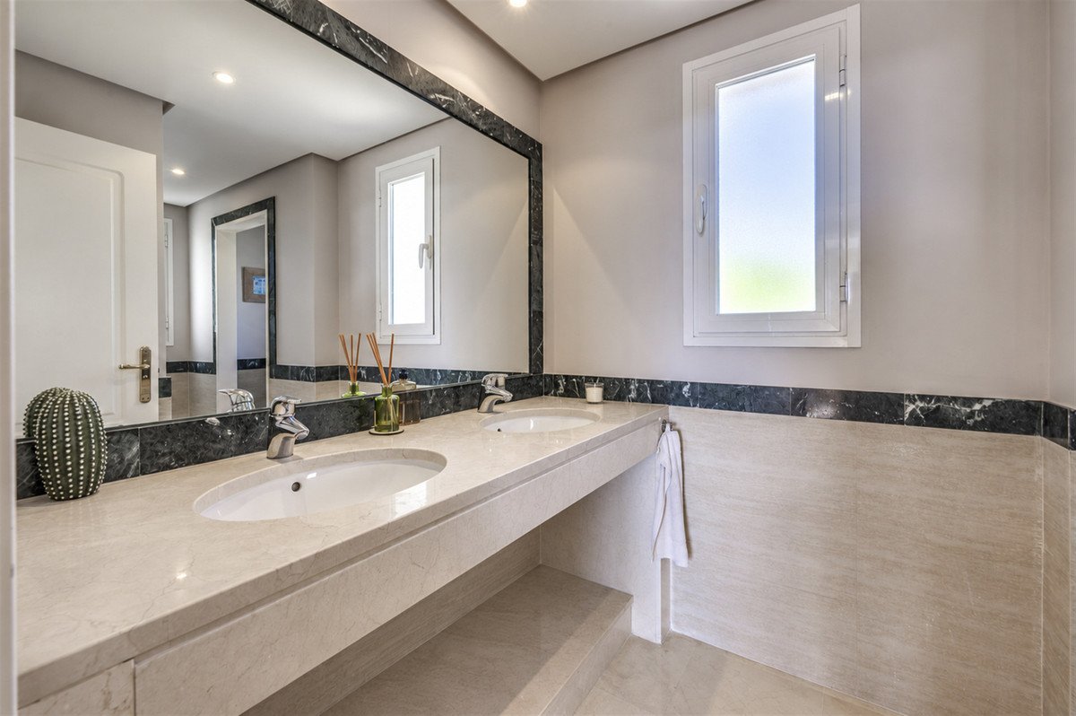 3 Bed Penthouse in Benahavís