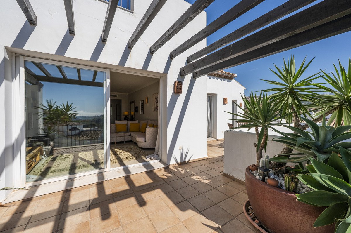 3 Bed Penthouse in Benahavís