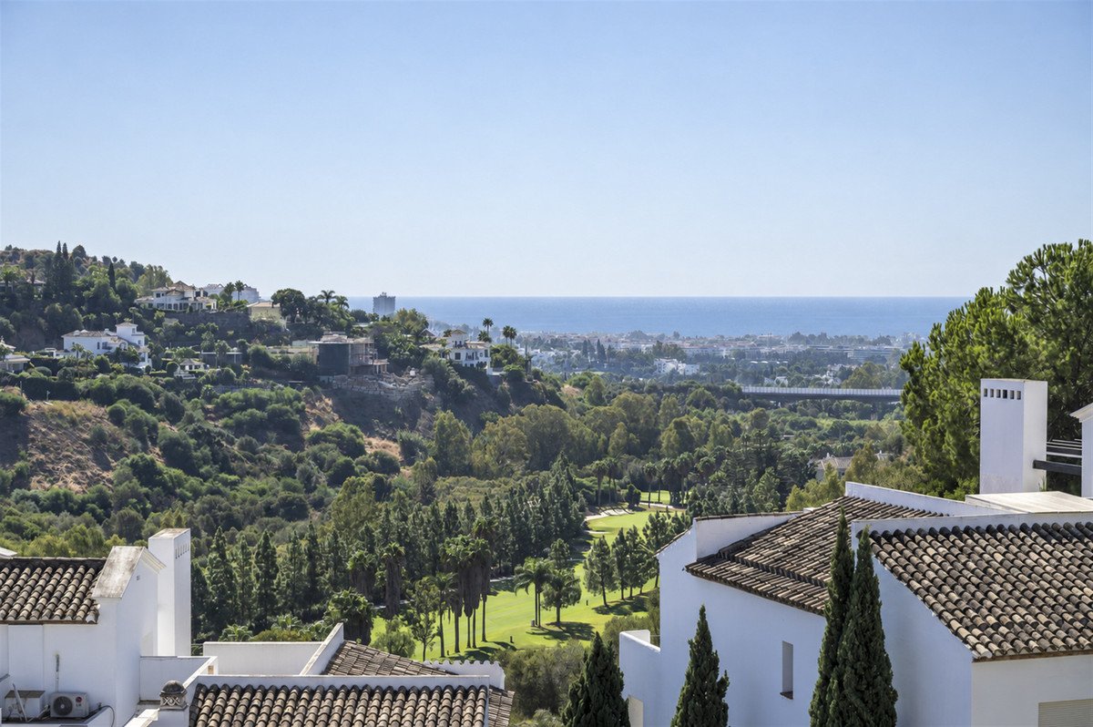 3 Bed Penthouse in Benahavís