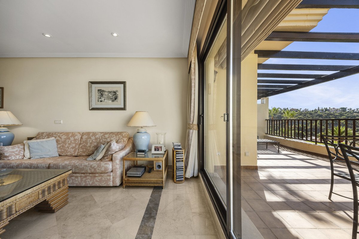 3 Bed Penthouse in Benahavís
