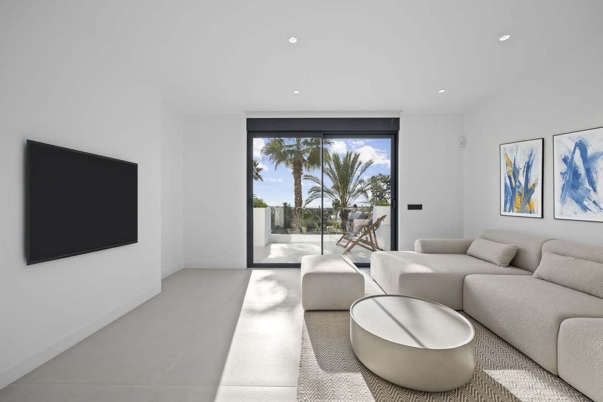 3 Bed Penthouse Duplex in El Paraiso