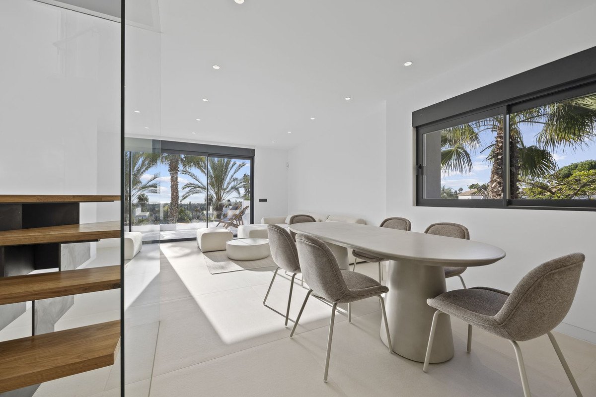 3 Bed Penthouse Duplex in El Paraiso