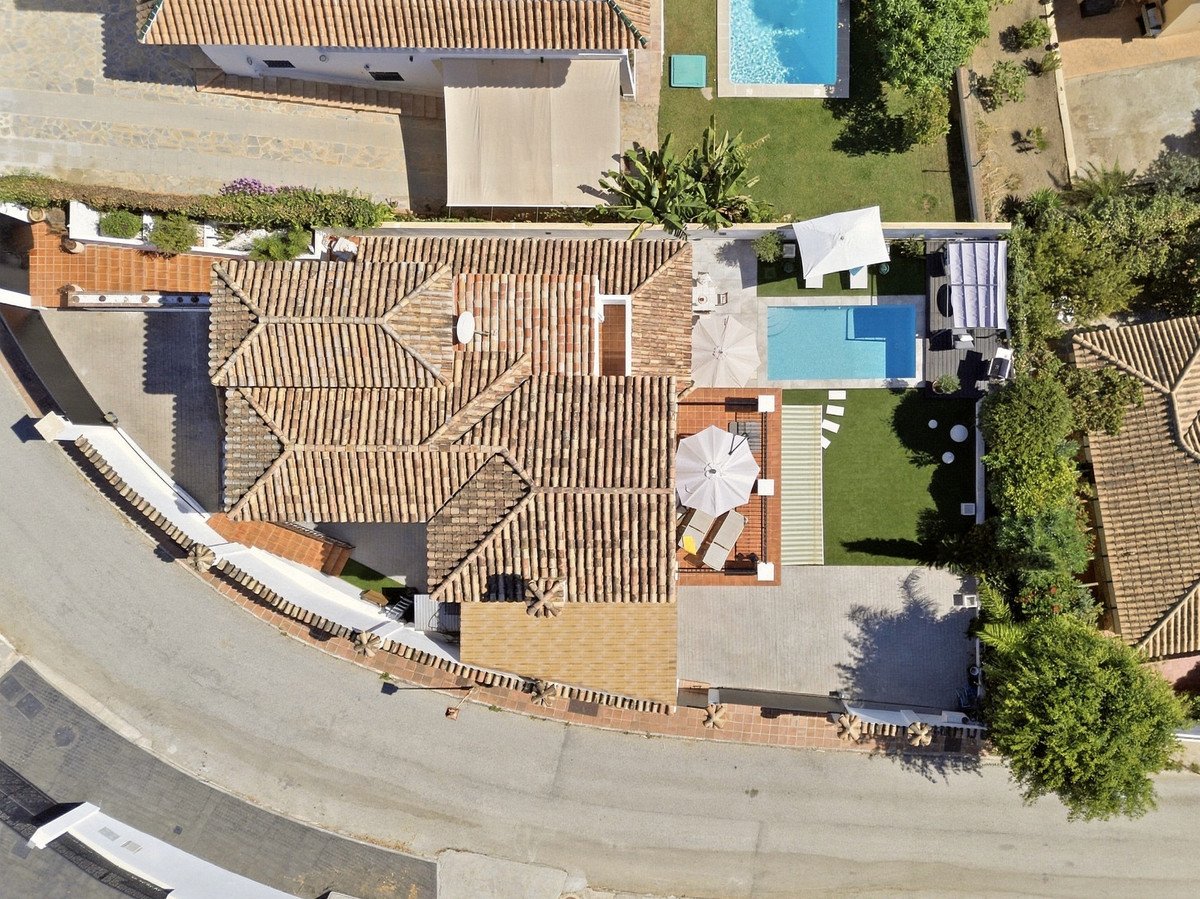 4 Bed Detached Villa in Cerros del Aguila