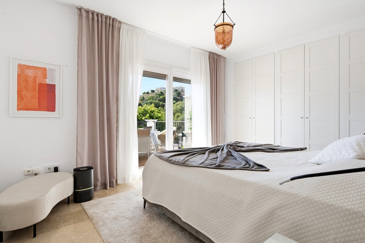 4 Bed Detached Villa in Cerros del Aguila
