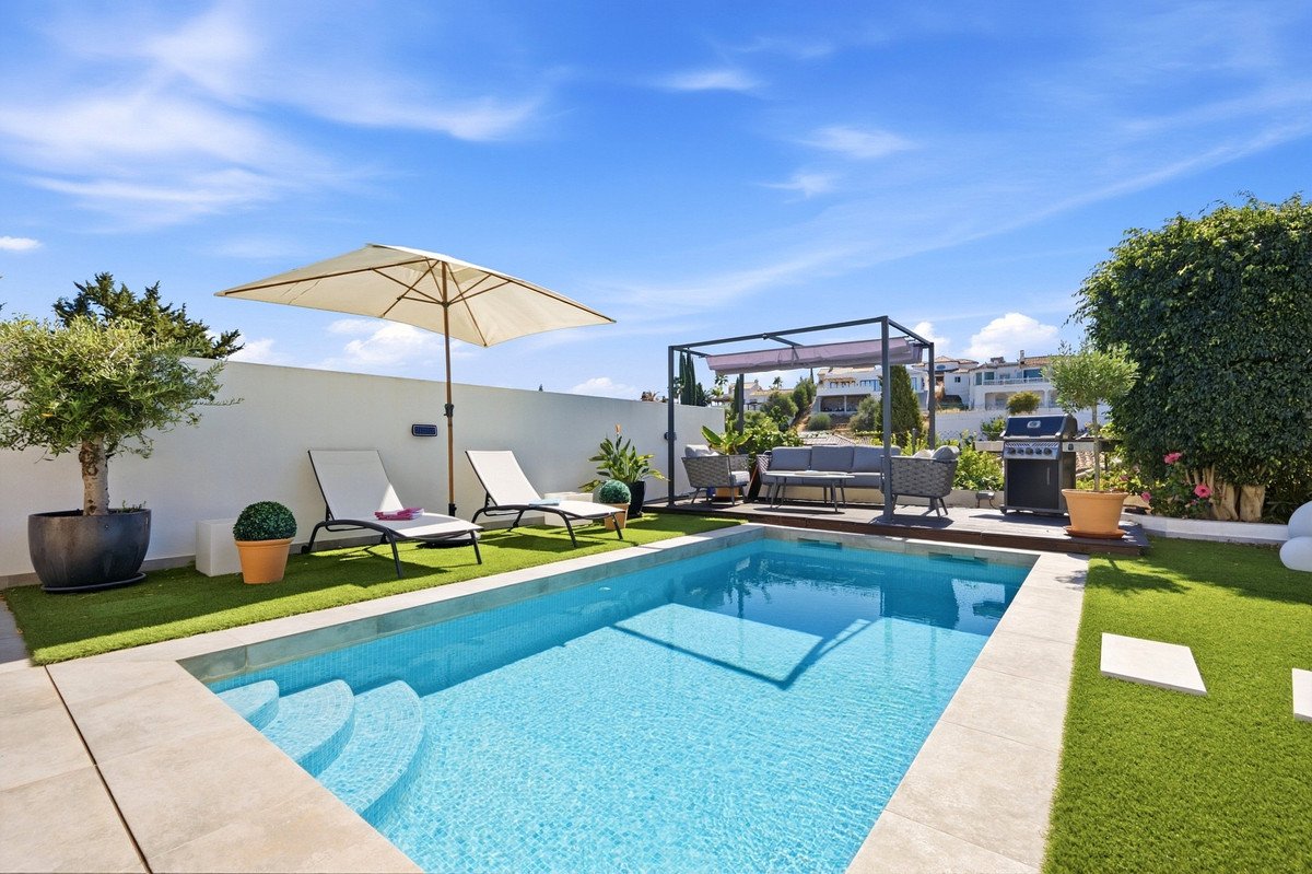 4 Bed Detached Villa in Cerros del Aguila