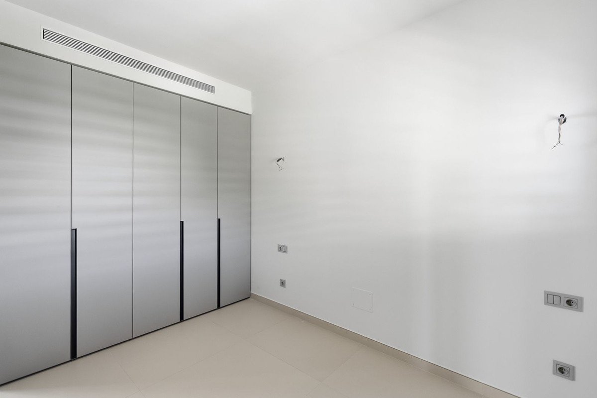3 Bed Middle Floor Apartment in Fuengirola