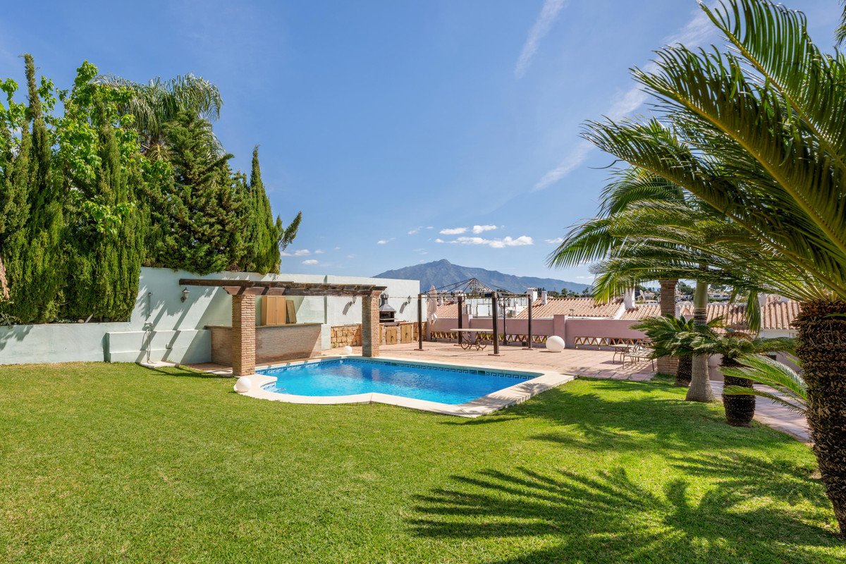 3 Bed Detached Villa in Estepona