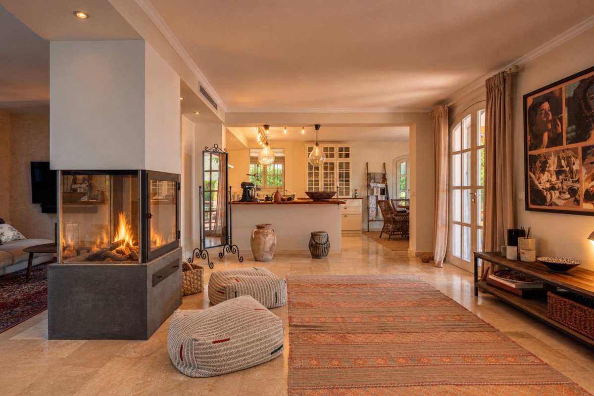 3 Bed Detached Villa in Marbella