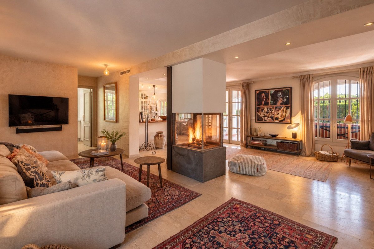 3 Bed Detached Villa in Marbella
