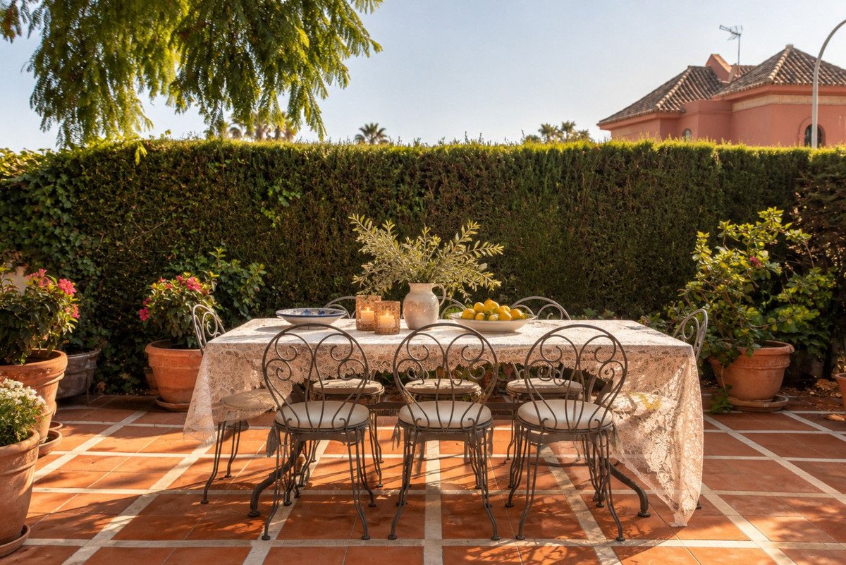 3 Bed Detached Villa in Marbella