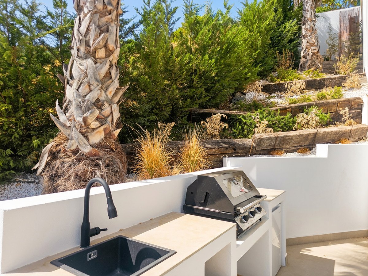 5 Bed Detached Villa in Benahavís