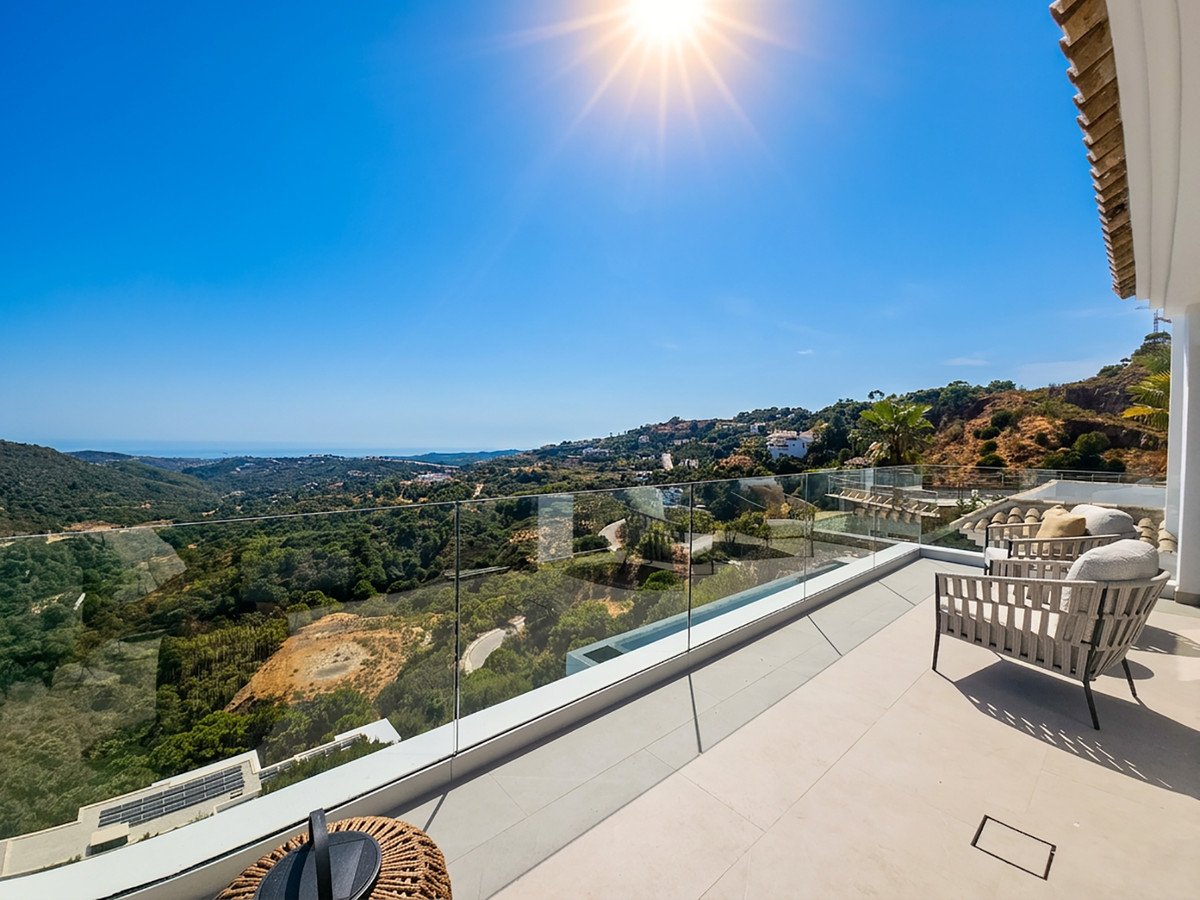 5 Bed Detached Villa in Benahavís