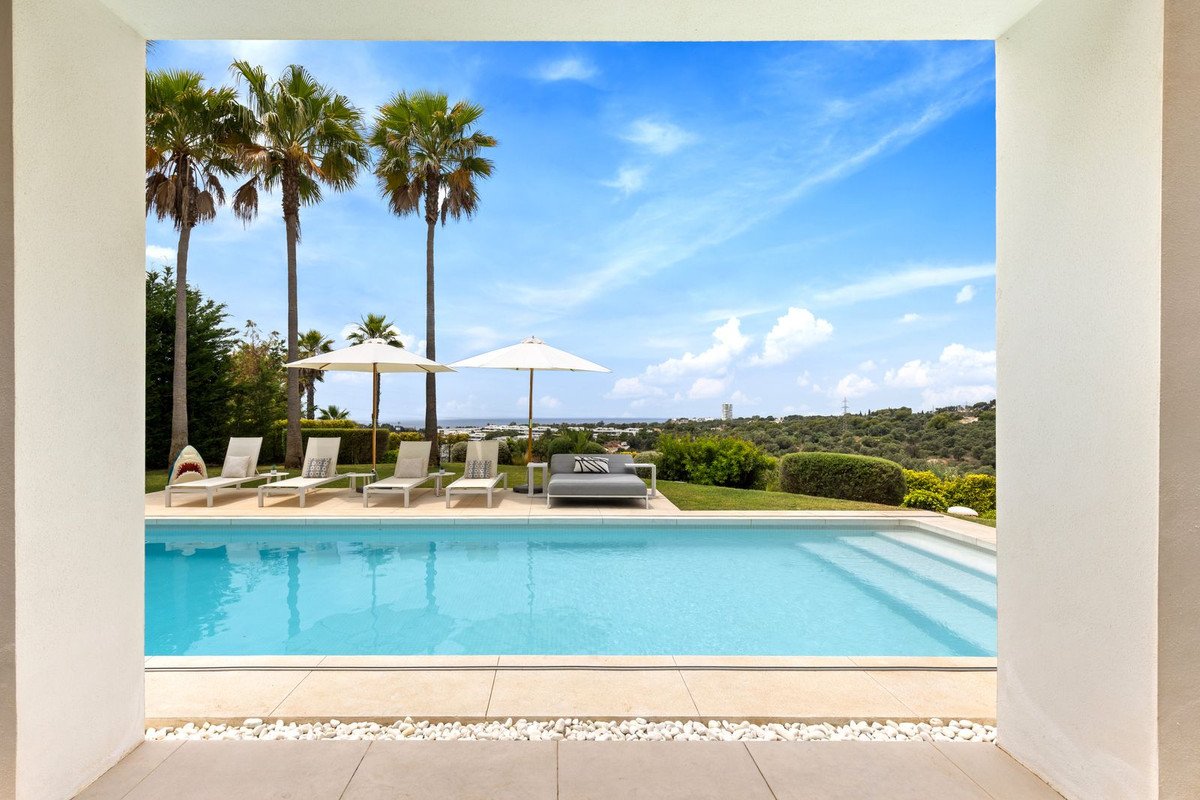 5 Bed Detached Villa in Santa Clara