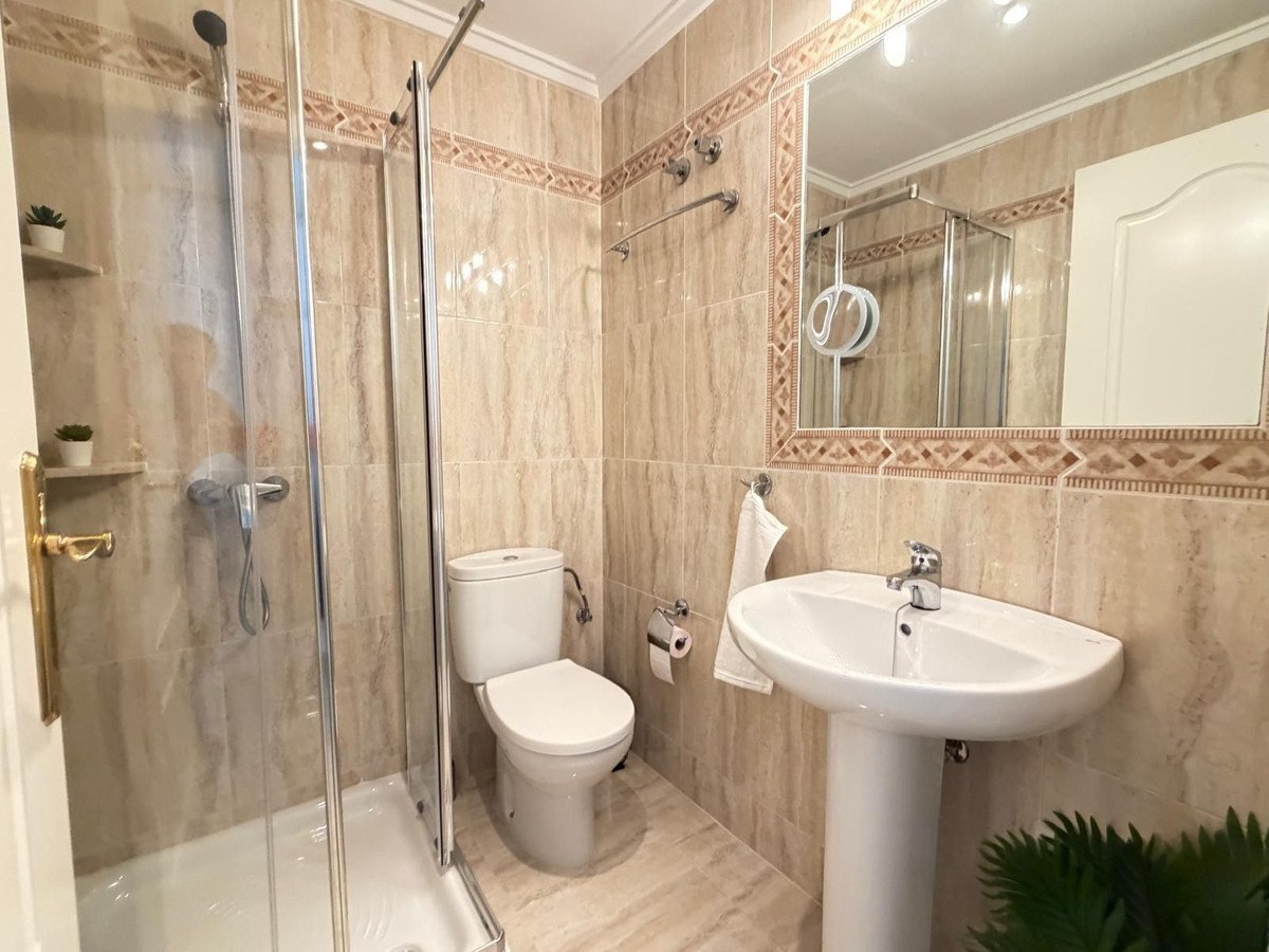 2 Bed Ground Floor Apartment in Orihuela Costa