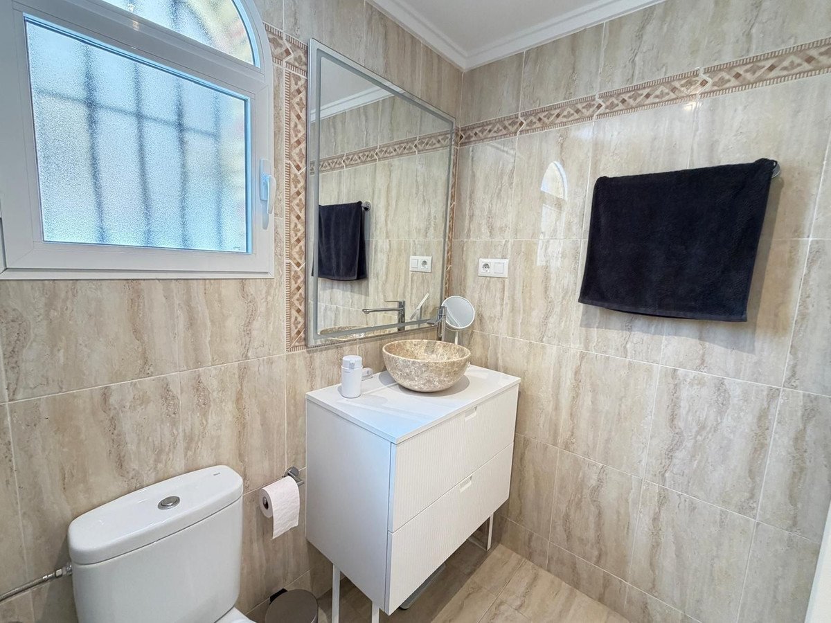 2 Bed Ground Floor Apartment in Orihuela Costa