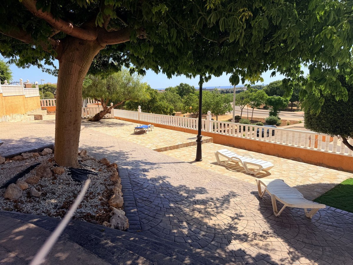 2 Bed Quad in Lomas de Cabo Roig