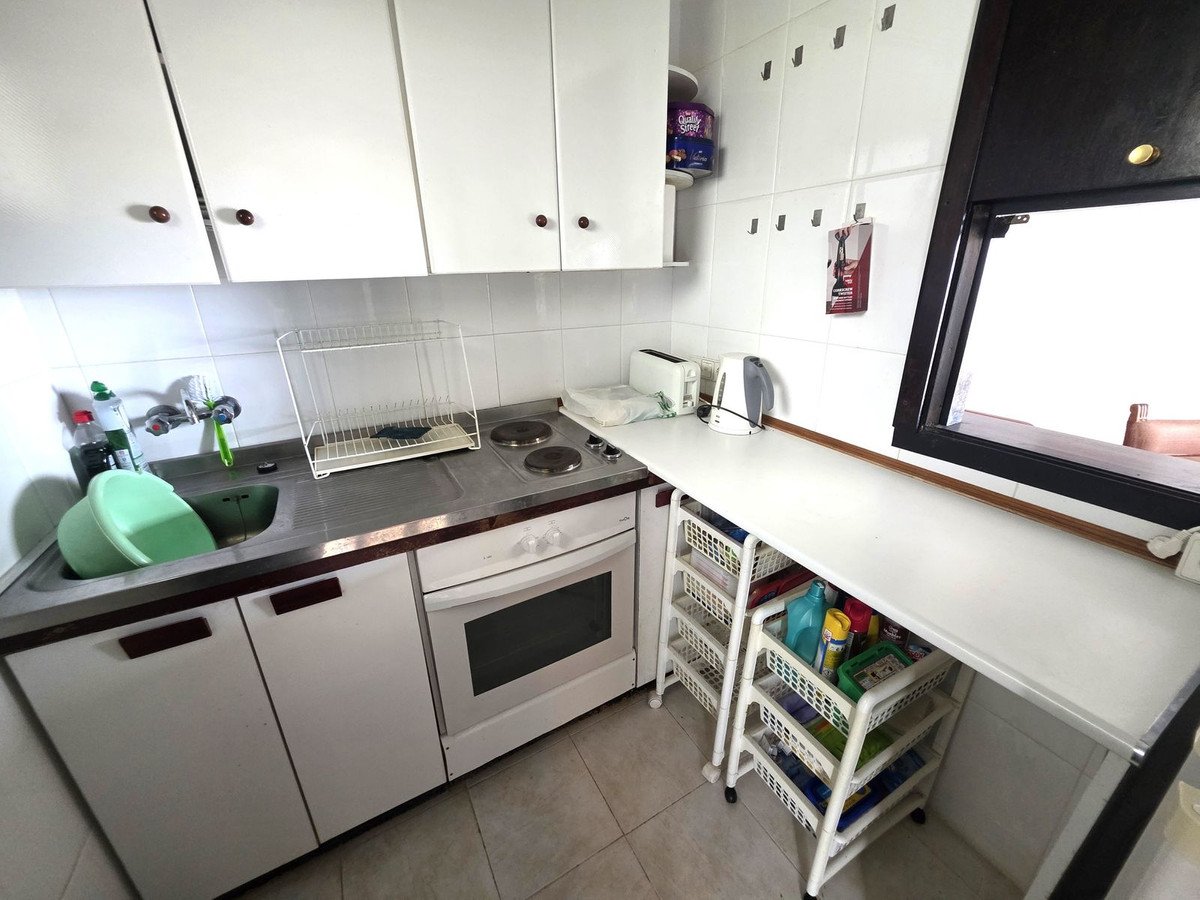 1 Bed Middle Floor Apartment in Calahonda
