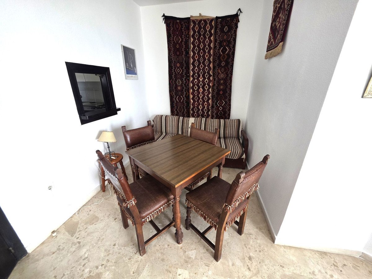 1 Bed Middle Floor Apartment in Calahonda