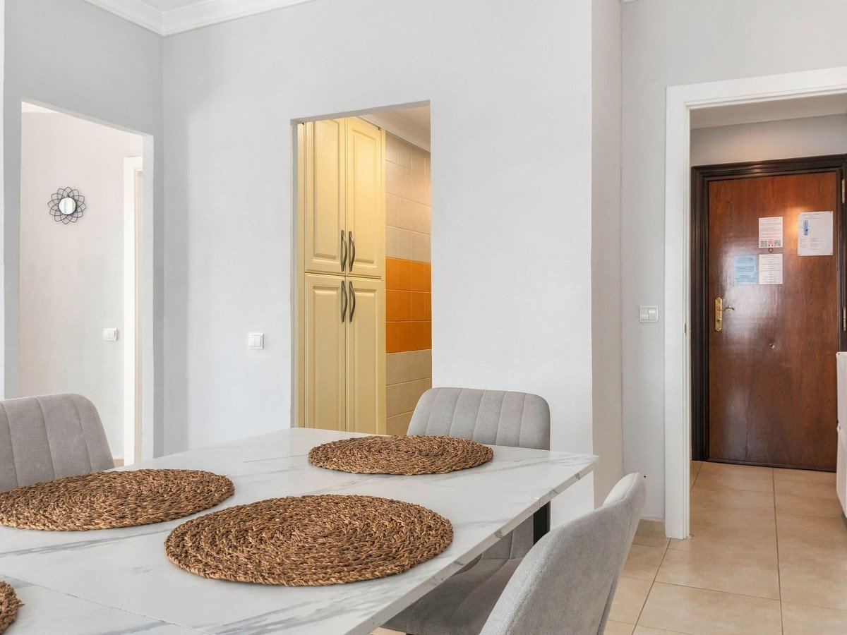 1 Bed Middle Floor Apartment in La Colina