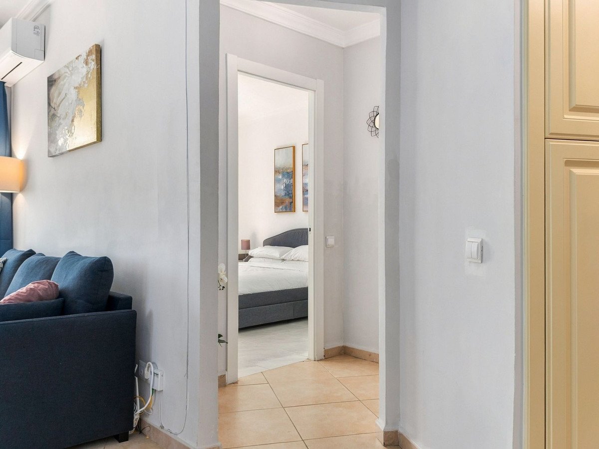 1 Bed Middle Floor Apartment in La Colina