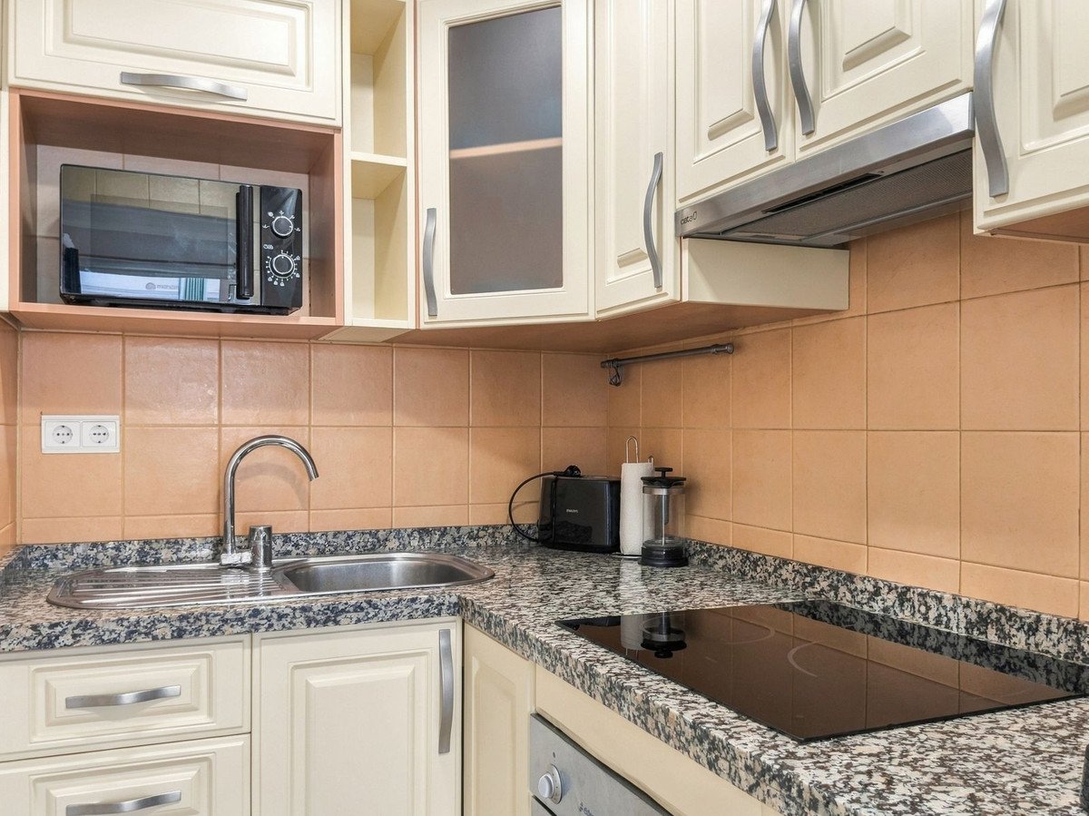 1 Bed Middle Floor Apartment in La Colina