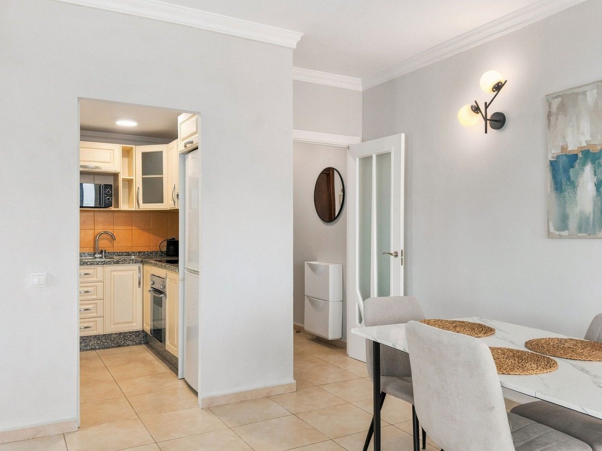 1 Bed Middle Floor Apartment in La Colina