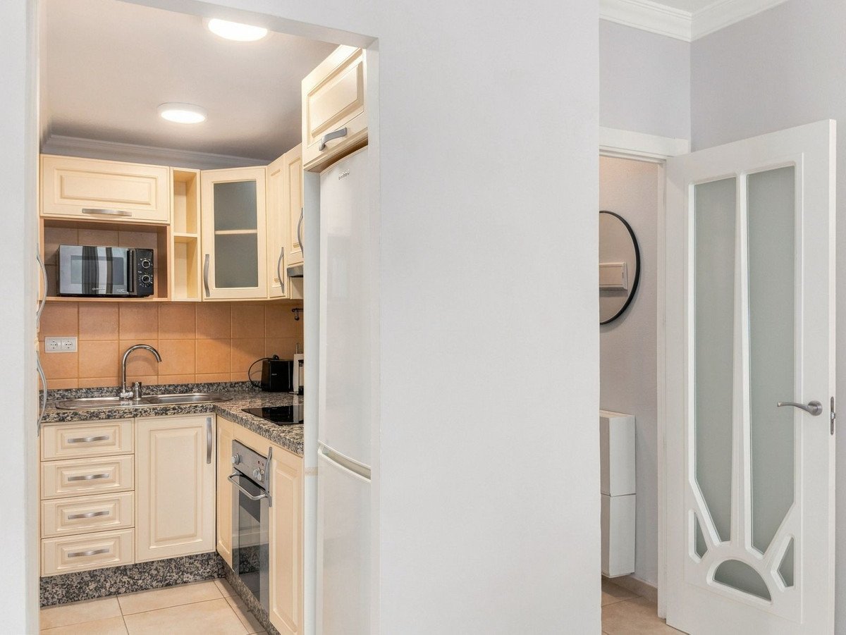 1 Bed Middle Floor Apartment in La Colina