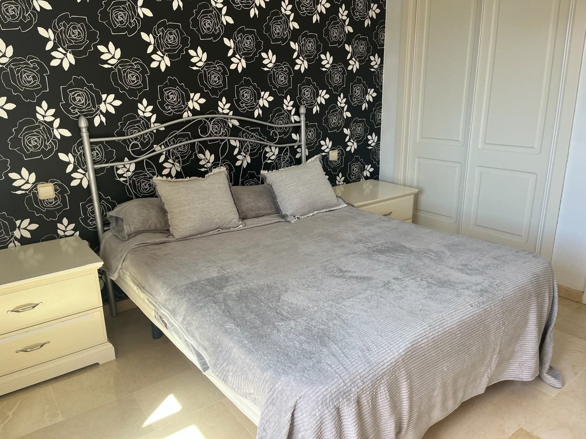 4 Bed Middle Floor Apartment in Mijas Golf