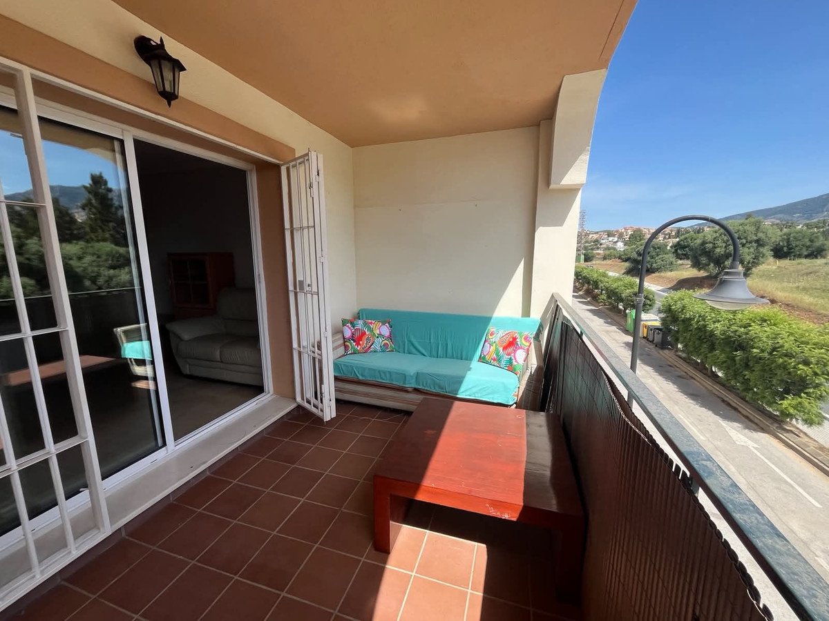 4 Bed Middle Floor Apartment in Mijas Golf