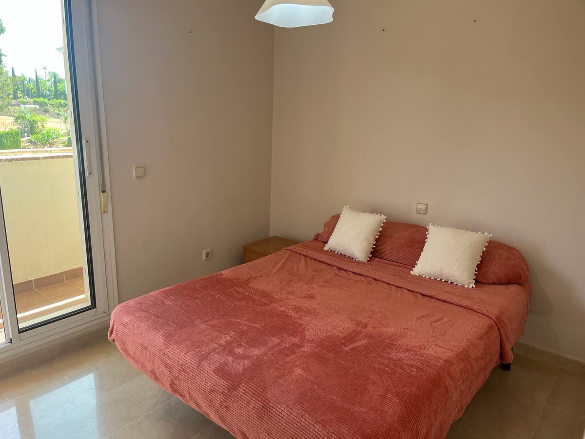 4 Bed Middle Floor Apartment in Mijas Golf
