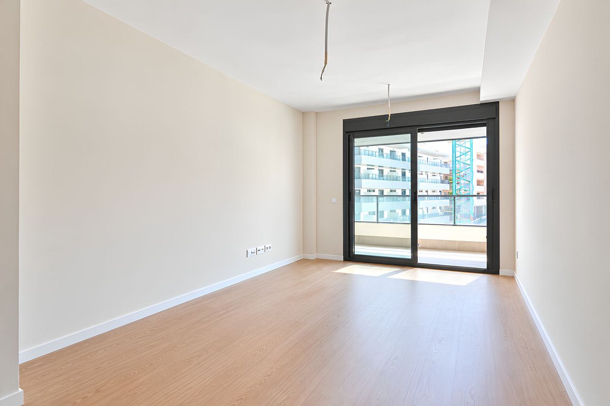 3 Bed Middle Floor Apartment in Las Lagunas