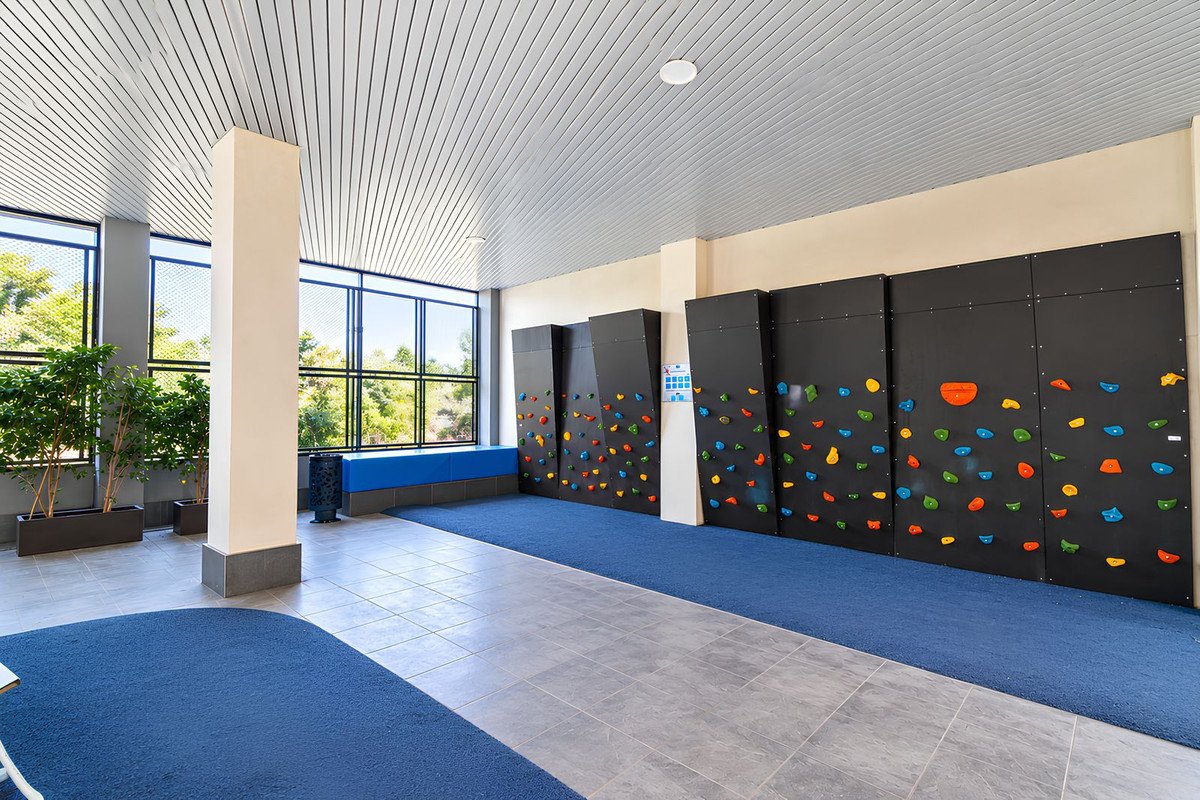 3 Bed Middle Floor Apartment in Las Lagunas