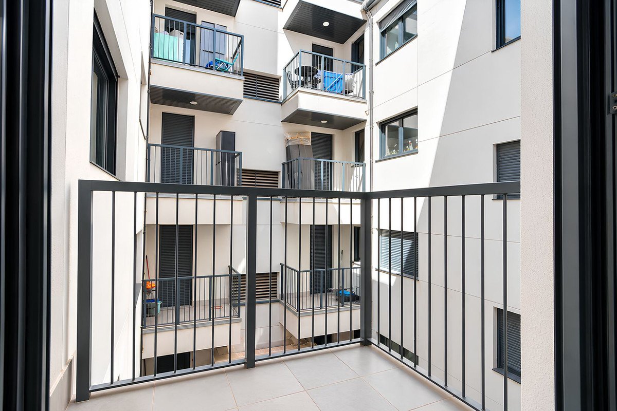 3 Bed Middle Floor Apartment in Las Lagunas