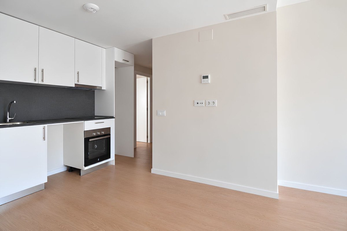 3 Bed Middle Floor Apartment in Las Lagunas