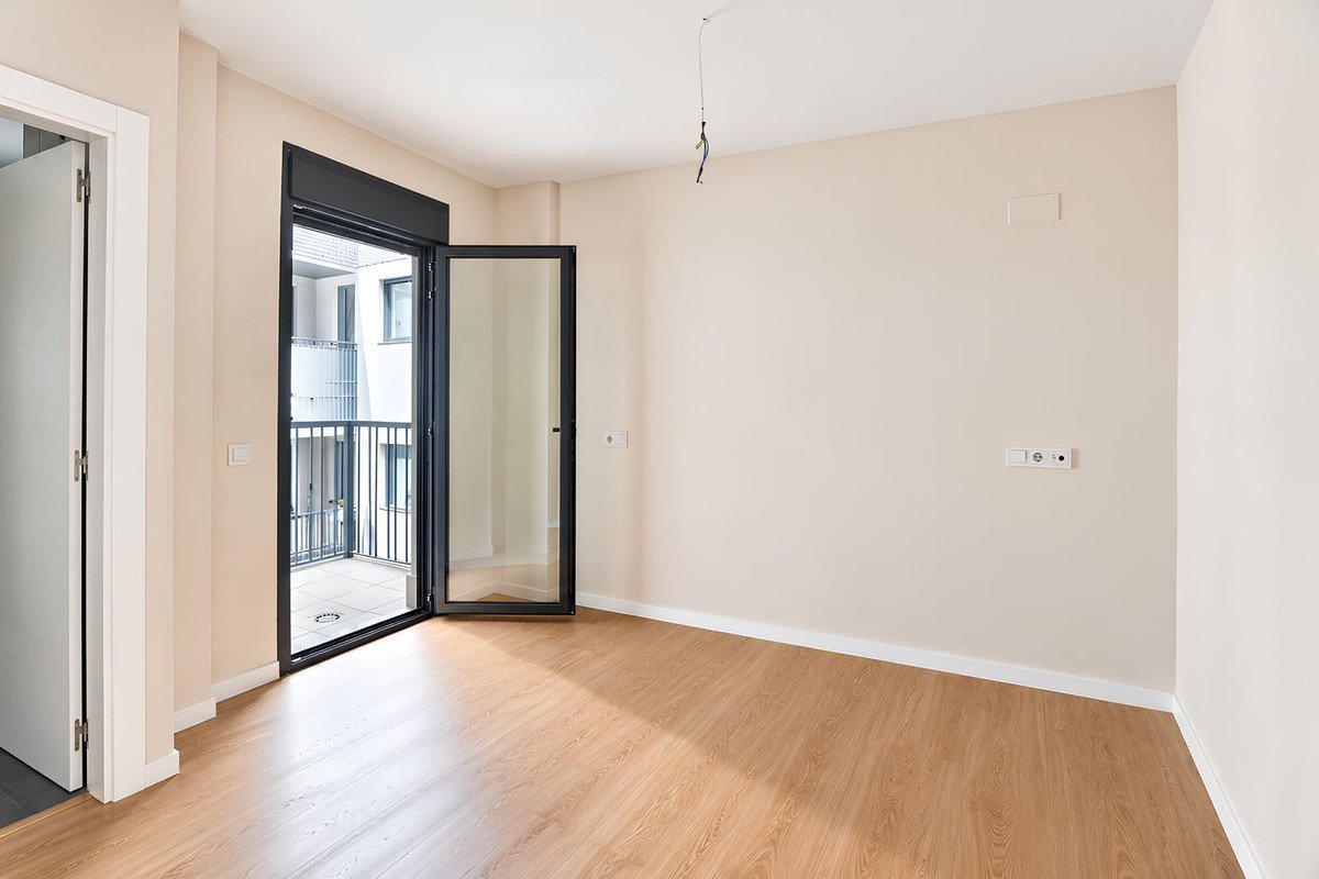 3 Bed Middle Floor Apartment in Las Lagunas