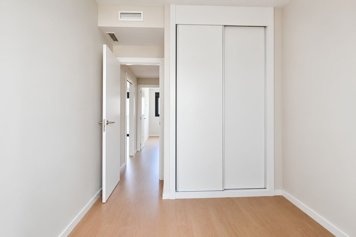 3 Bed Middle Floor Apartment in Las Lagunas