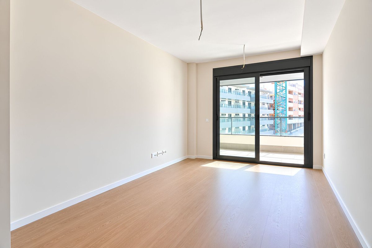 3 Bed Middle Floor Apartment in Las Lagunas