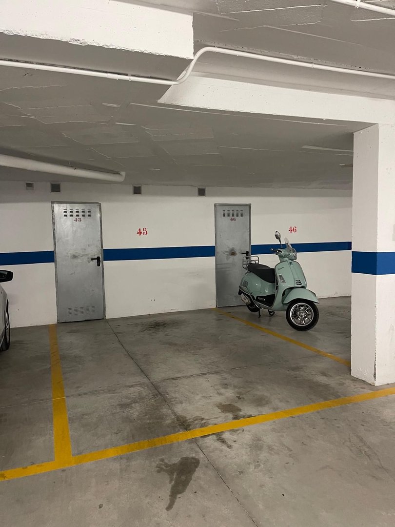 2 Bed Middle Floor Apartment in Fuengirola