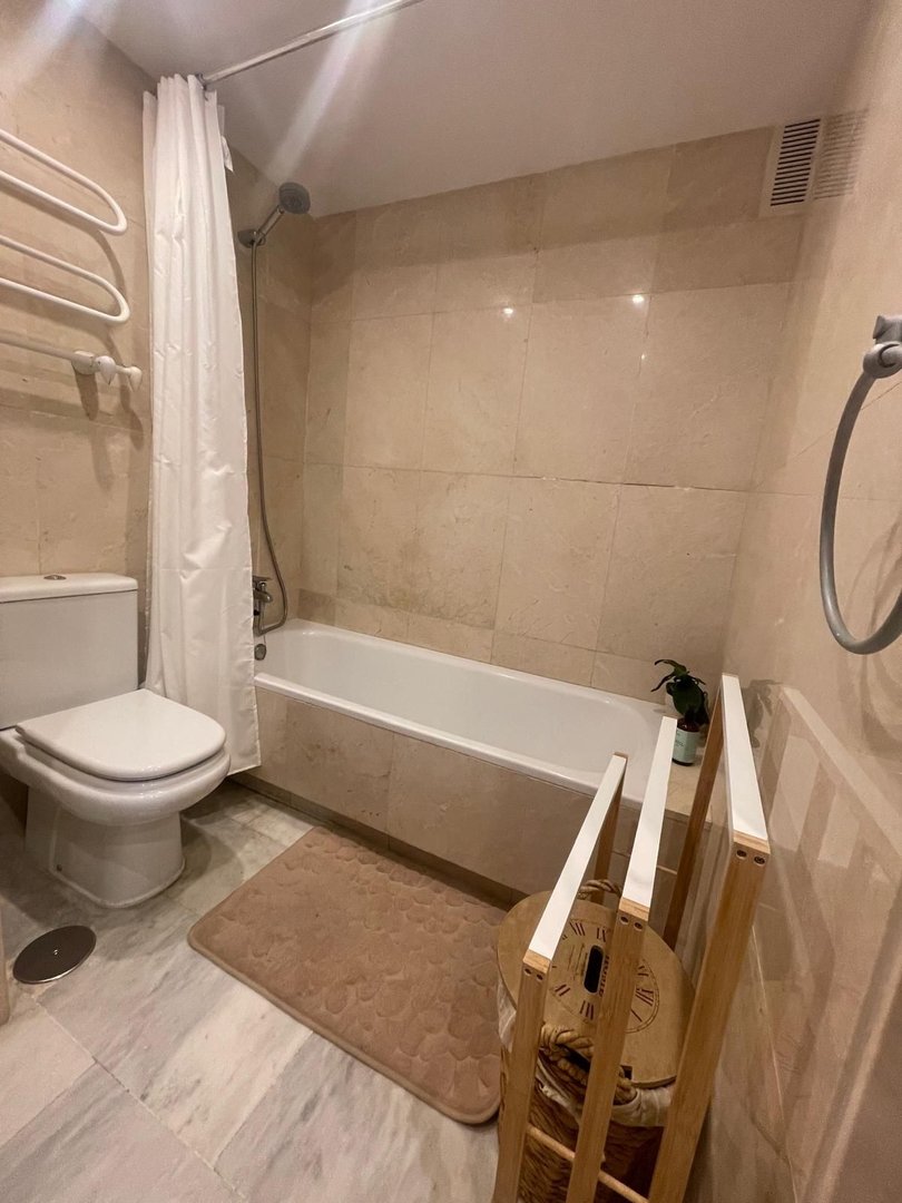 2 Bed Middle Floor Apartment in Fuengirola