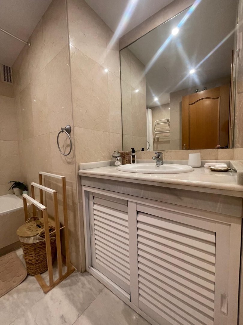 2 Bed Middle Floor Apartment in Fuengirola