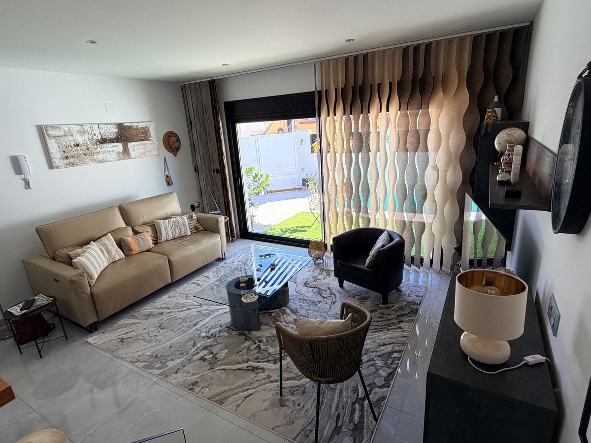 3 Bed Semi-Detached House in San Pedro del Pinatar