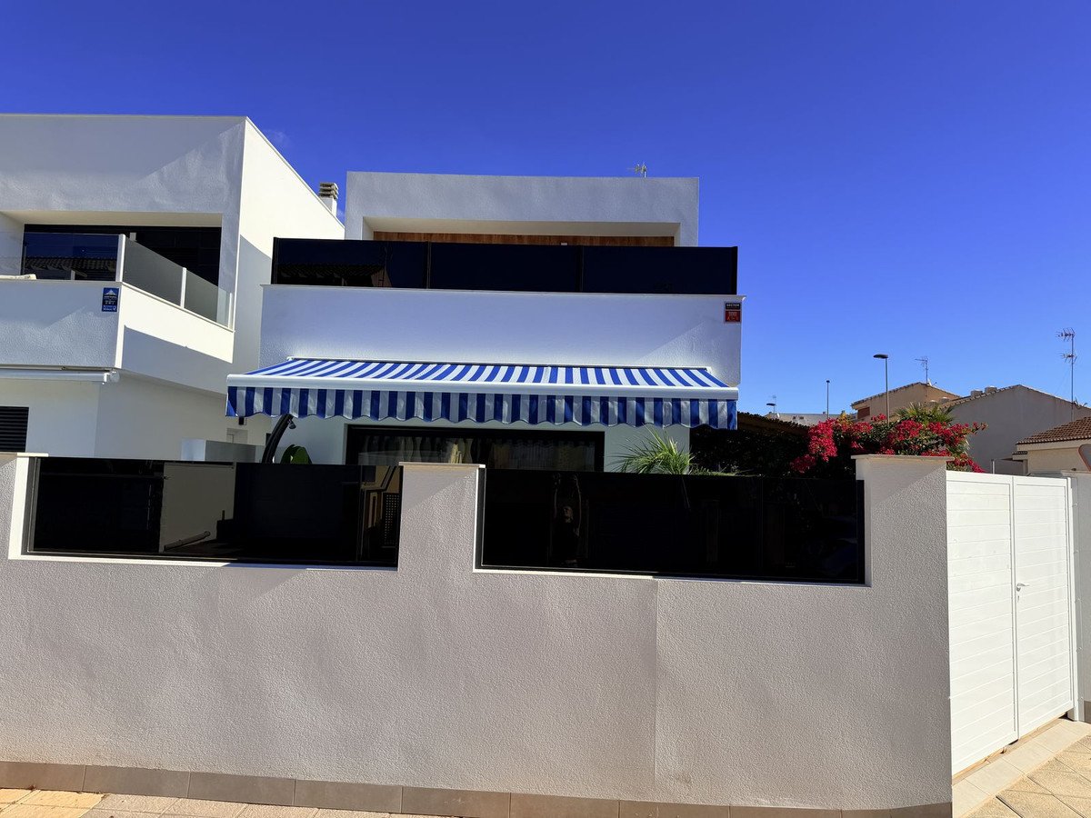3 Bed Semi-Detached House in San Pedro del Pinatar