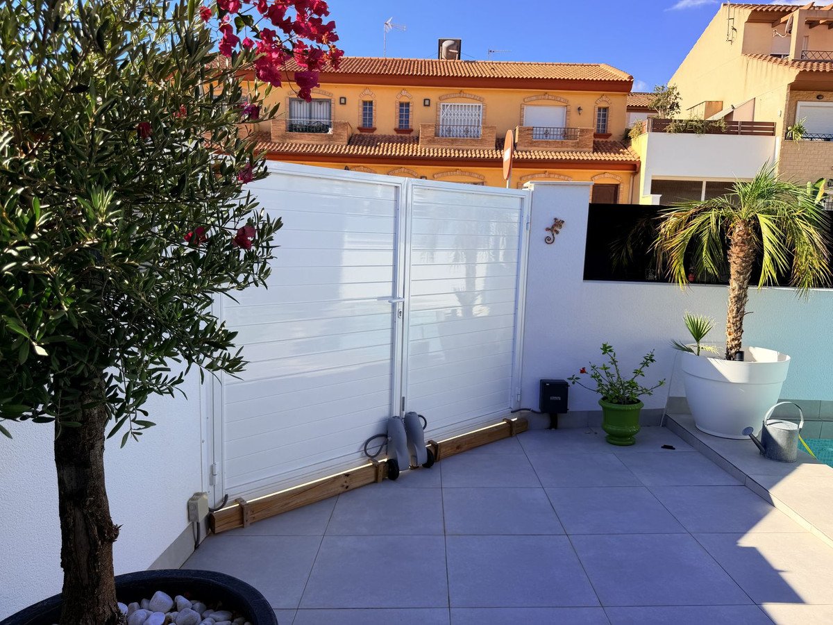 3 Bed Semi-Detached House in San Pedro del Pinatar