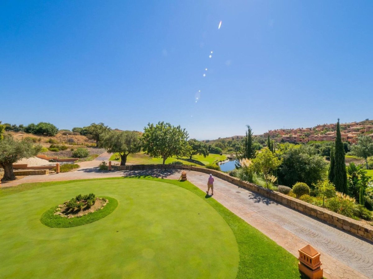 2 Bed Ground Floor Apartment in La Mairena