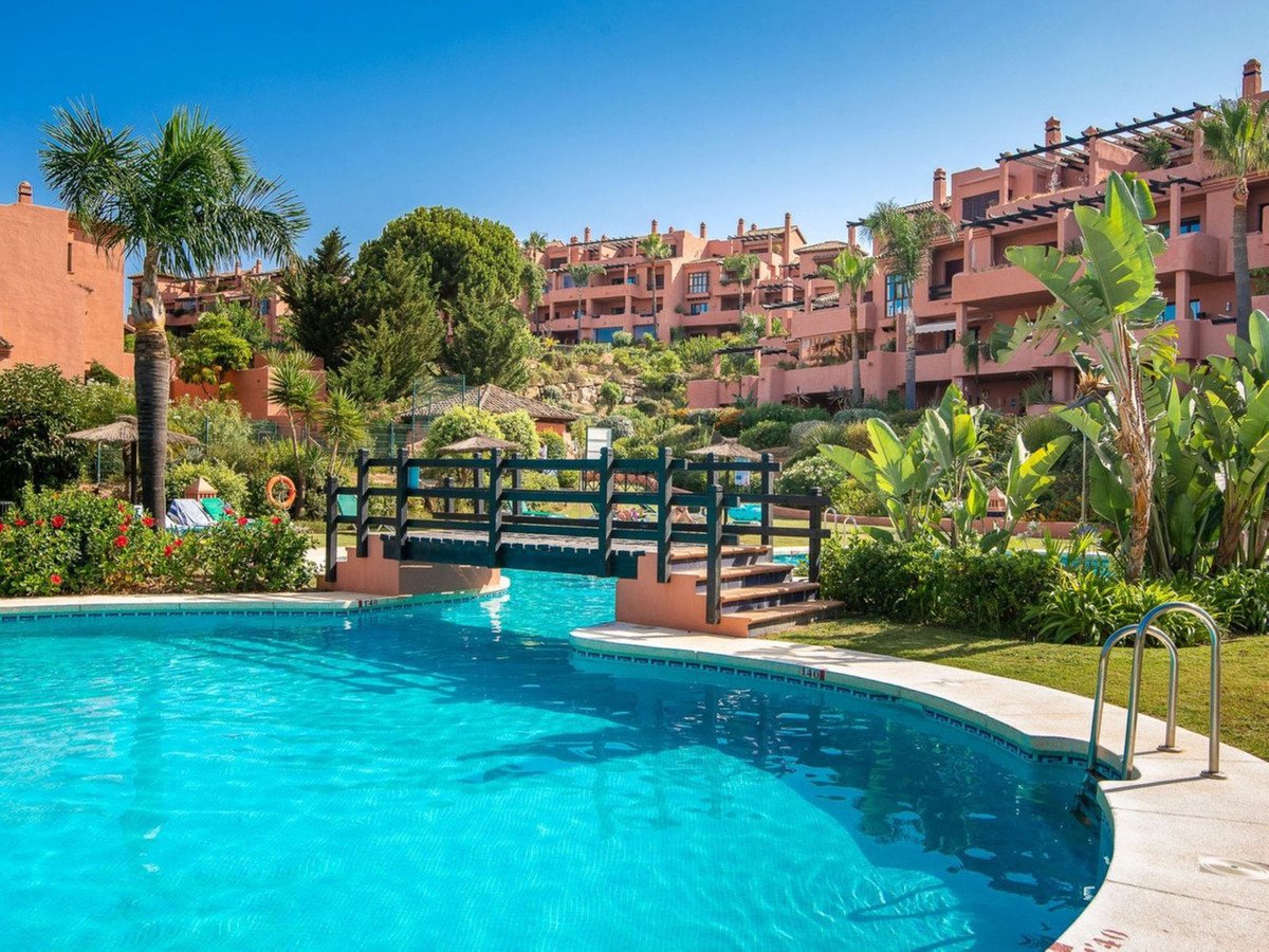 2 Bed Ground Floor Apartment in La Mairena