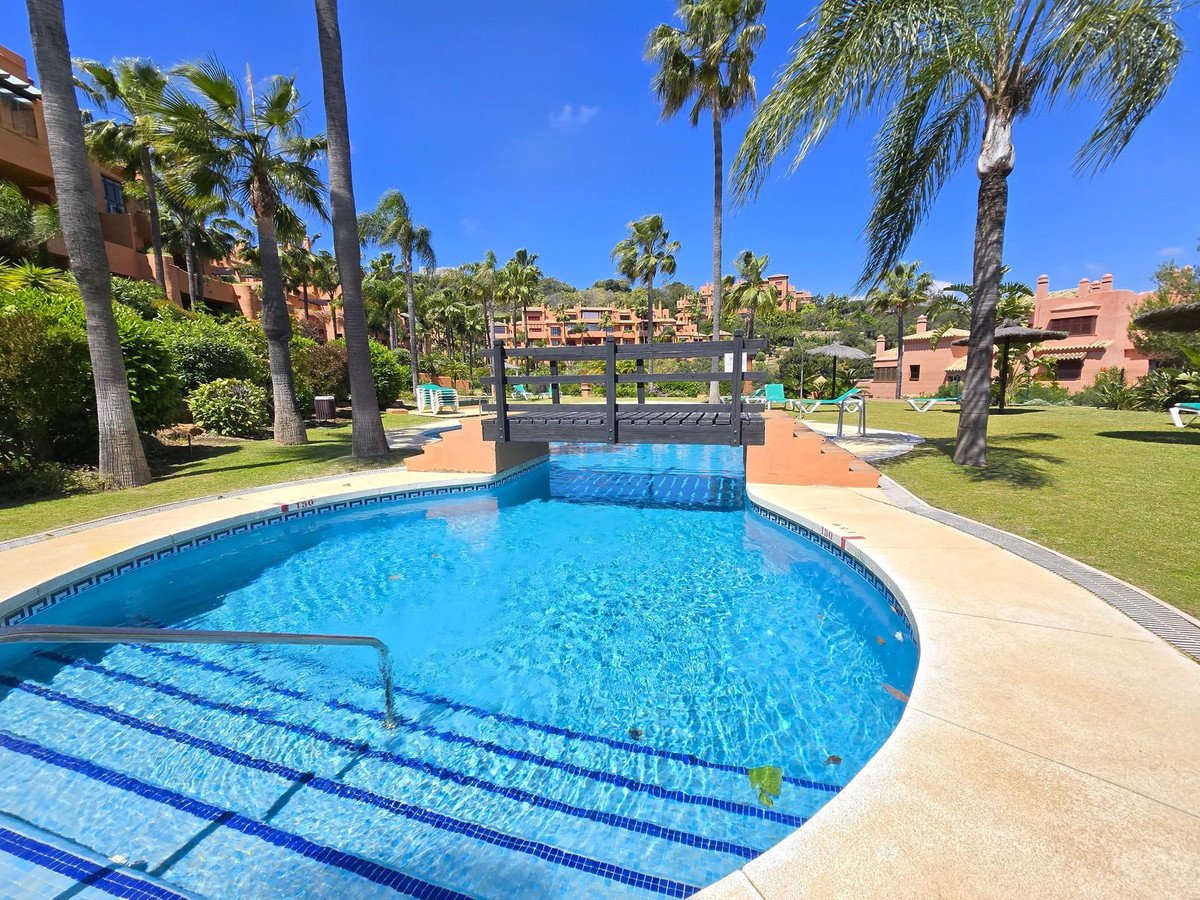 2 Bed Ground Floor Apartment in La Mairena