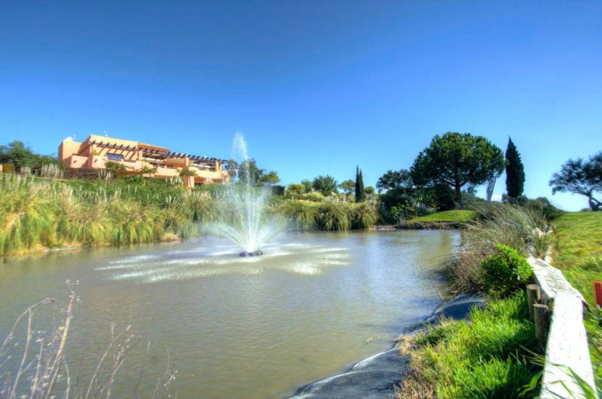 2 Bed Ground Floor Apartment in La Mairena